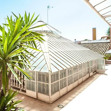 Pajaritos Palace By Valcambre * Siviglia