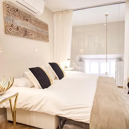 Apartment Pajaritos Palace By Valcambre